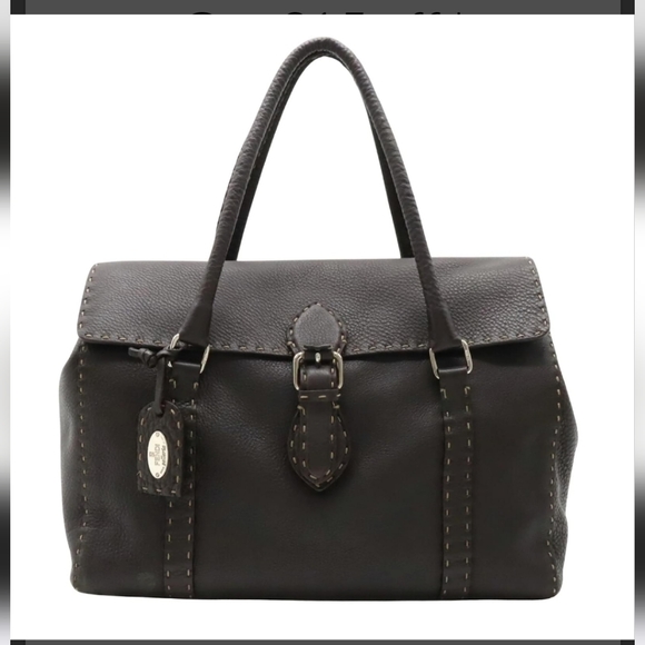 FENDI Brown Leather Shoulder Bag - AUTHENTIC & Barely Used - Picture 4 of 9